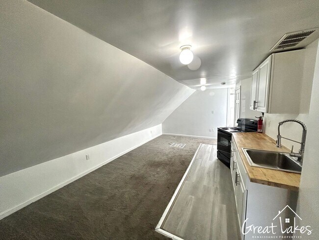 Building Photo - 12097 Lumpkin St