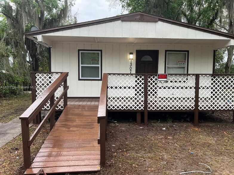 Primary Photo - 1307 Olive St