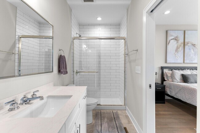 Building Photo - 293 Auden Ave