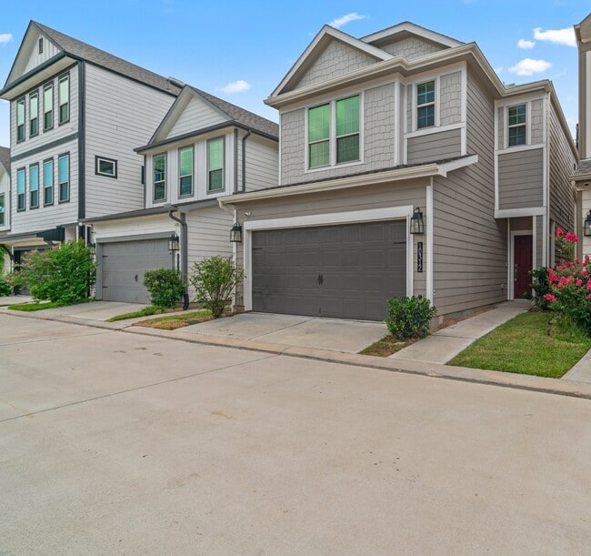 Primary Photo - 10312 Marston Vineyard Dr