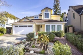 Building Photo - Executive Home With Remodeled Bathrooms + AC in Old Palo Alto