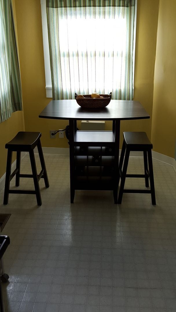 Building Photo - Beautiful 2 bedroom