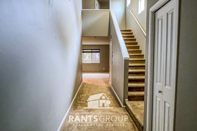 Building Photo - Spacious 4-Bedroom, 2.5-Bath Home with Ope...