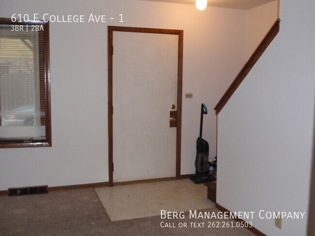 Building Photo - 610 E College Ave