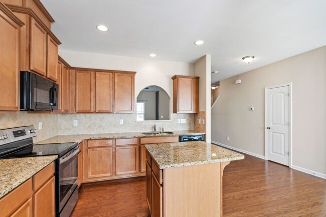 Building Photo - Refined Living: 3BR Townhome in Morrisville’s Keystone Park!
