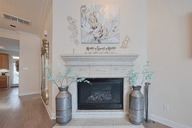 Building Photo - 24 Versante Ct