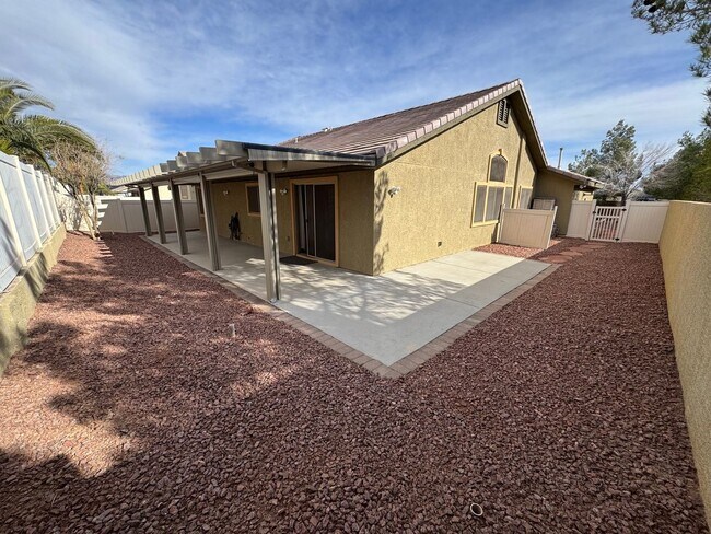 Building Photo - SINGLE STORY 4 BEDROOM HOME IN CUL DE SAC LOCATED IN NORTH LAS VEGAS