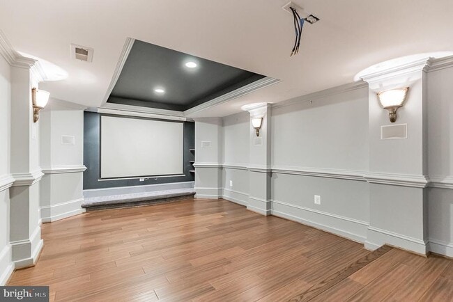 Building Photo - 5823 Goldsboro Rd