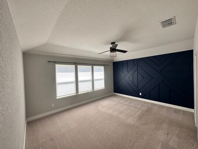 Building Photo - 27348 Caroline Way