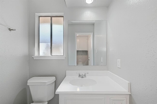 Building Photo - 4302 Wildacres Dr