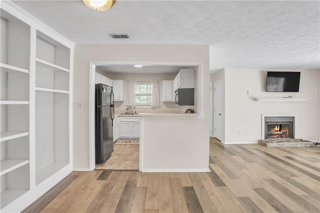 Building Photo - 1408 Country Park Dr