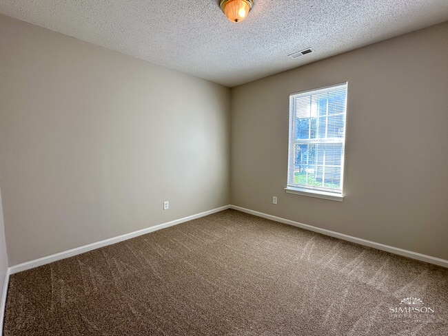 Building Photo - 7024 Davis Forest Ln