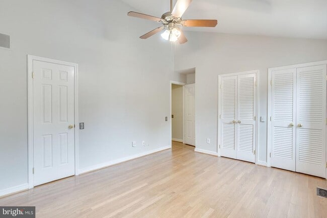 Building Photo - 808 Bashford Ln