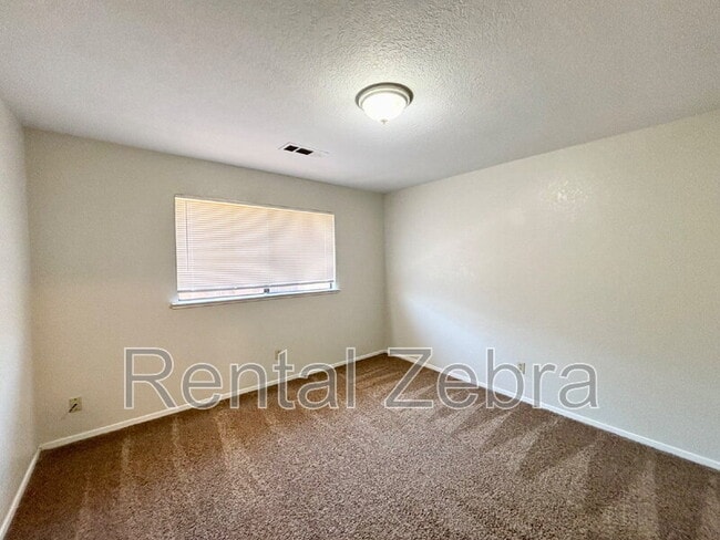Building Photo - 3357 San Ramon Ct