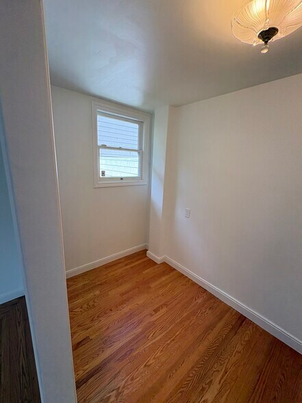 Building Photo - 1703 Funston Ave