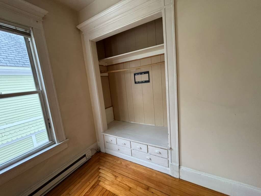 Building Photo - 17 Edson St