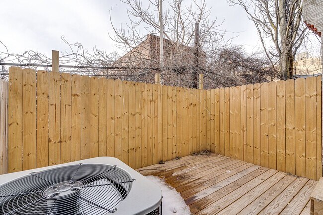 Building Photo - Brand New Luxury Home Brewerytown