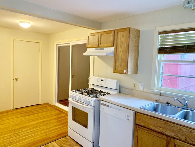 Building Photo - 41 Jasper Parrish Dr