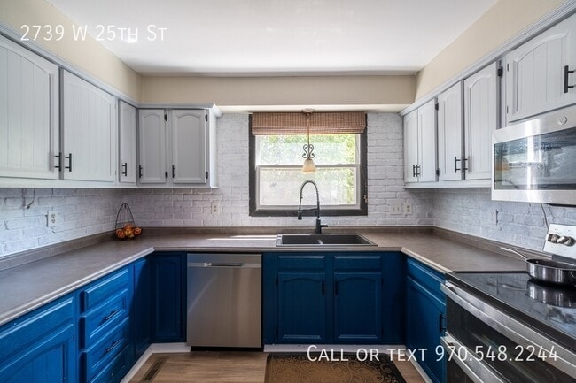 Building Photo - 2739 W 25th St