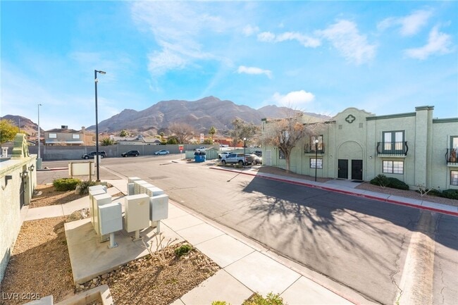 Building Photo - 7090 Burcot Ave