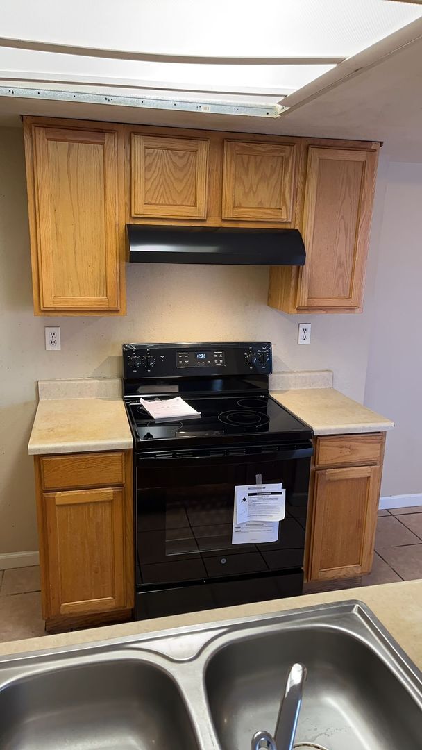 Building Photo - Condo in HALLCRAFT VILLAS EAST