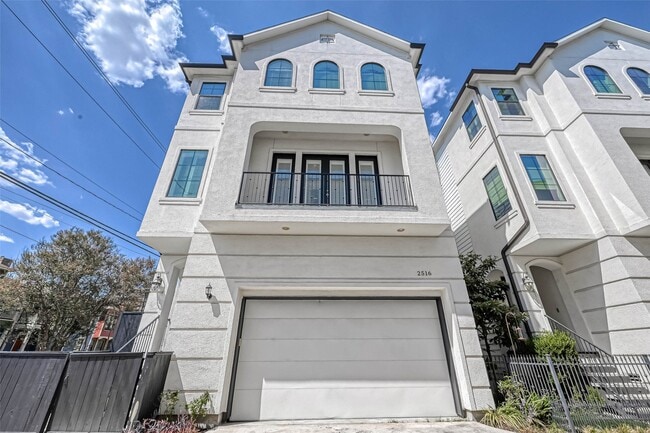 Building Photo - 2516 Bevis St