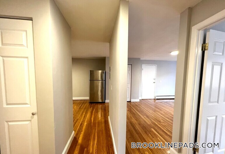 Building Photo - 230 Babcock St