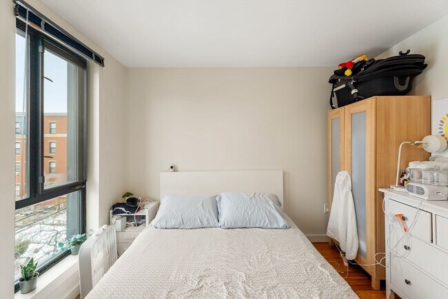 Building Photo - 691 Massachusetts Ave