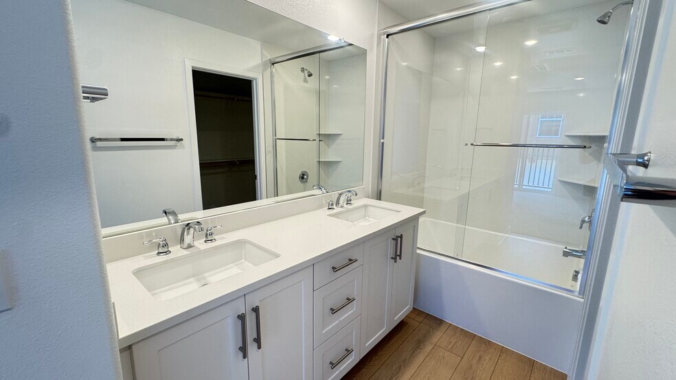 Building Photo - 8397 Tapia Way