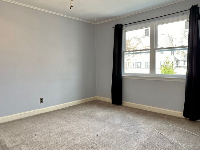 Building Photo - Charming 3 Bedroom/1.5 Bathroom Townhome in Towson, MD!