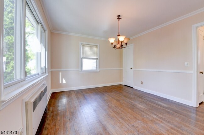 Building Photo - 72 Colonial Dr
