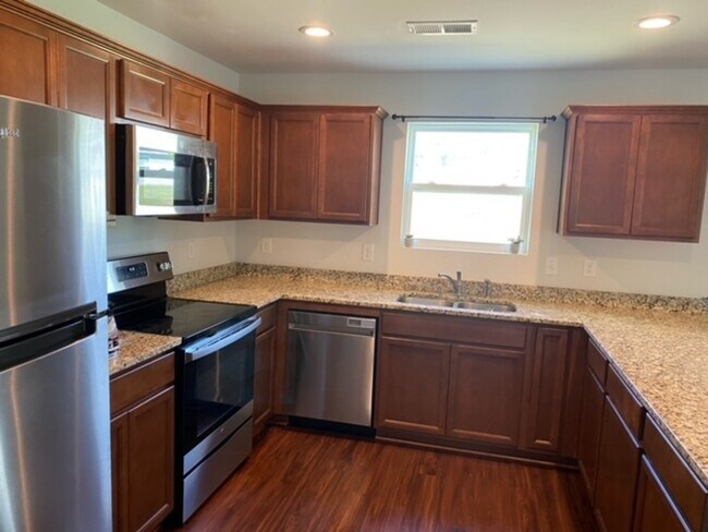 Building Photo - 811 Millsgrove Ct
