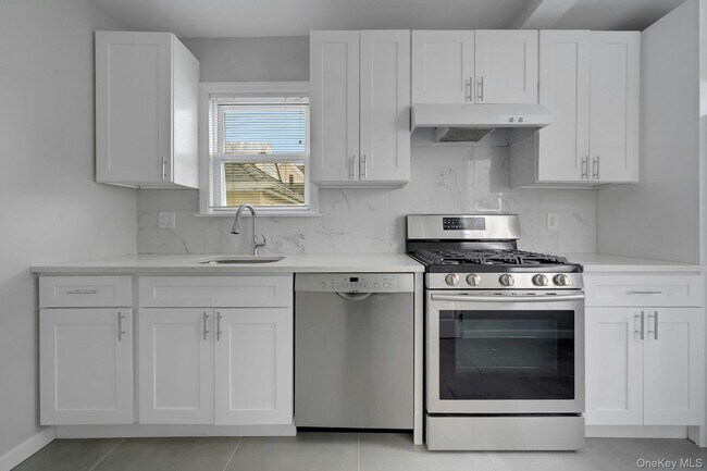 Building Photo - 53 Sterling Ave