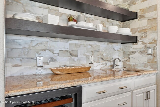 Building Photo - 244 Andros Ave