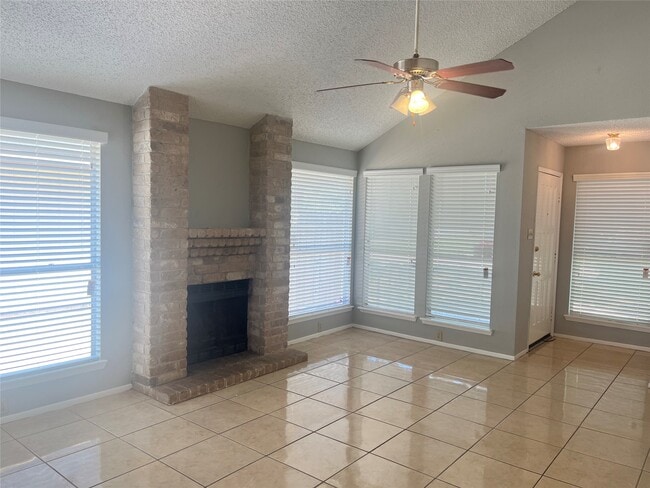 Building Photo - 13643 Vickston Ln