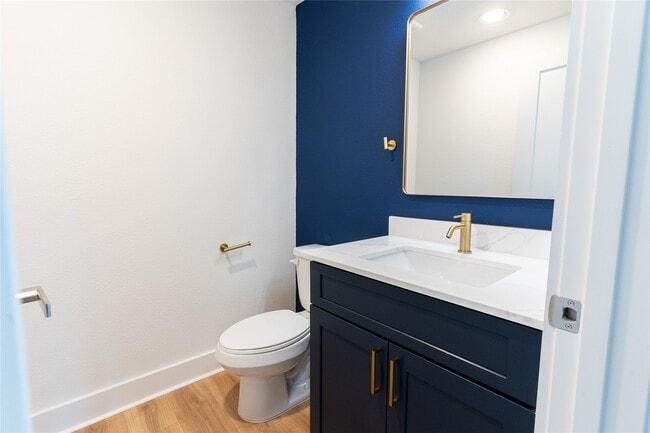 Building Photo - 2428 Ella Blvd