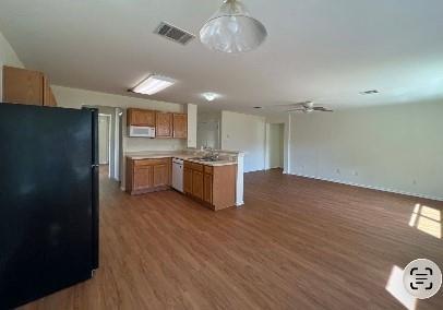 Building Photo - 940 Goldenrod St