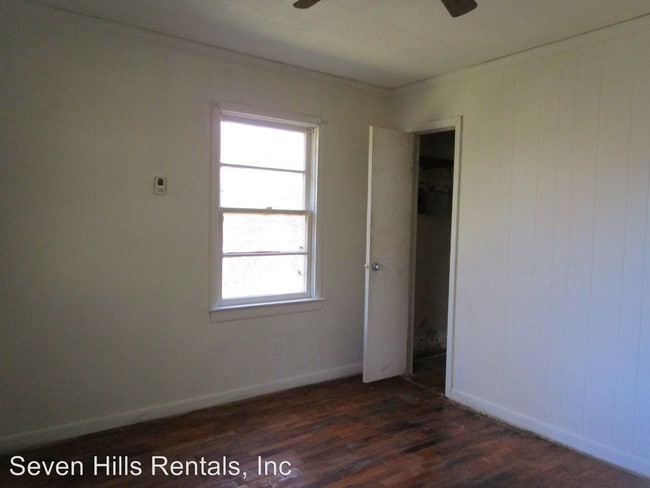 Building Photo - 3 br, 1 bath House - 756 Old Summerville Road