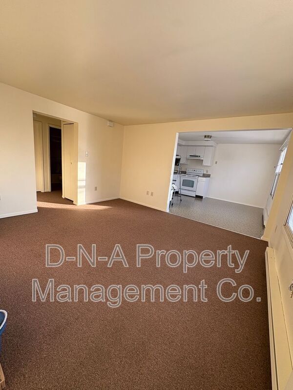 Building Photo - 111 Lenox Ave