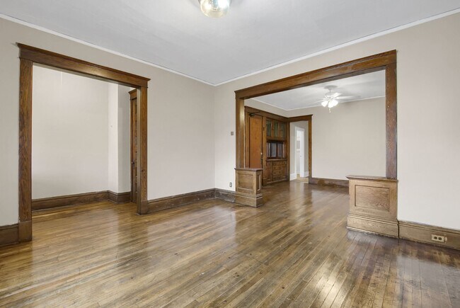 Building Photo - 2401 Harriet Ave