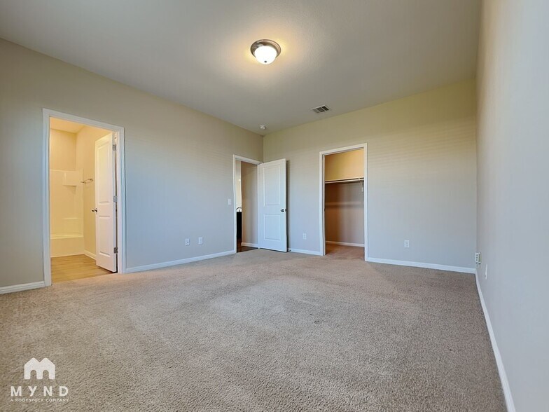 Building Photo - 12608 Henry Clay Dr