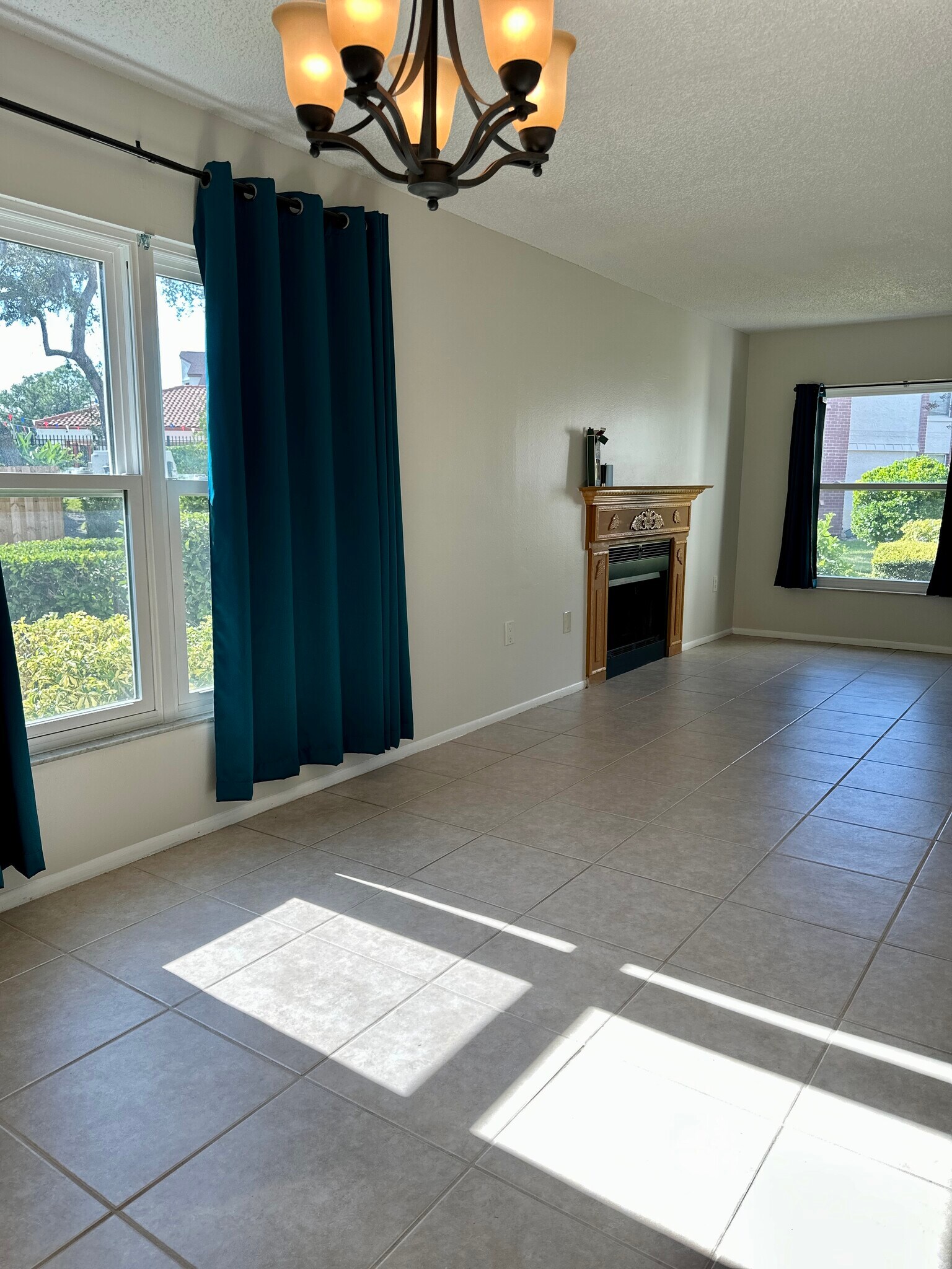 Building Photo - 3455 Countryside Blvd