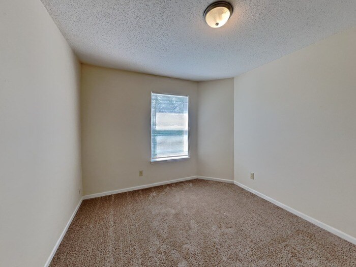 Building Photo - 9140 Amberleigh Dr