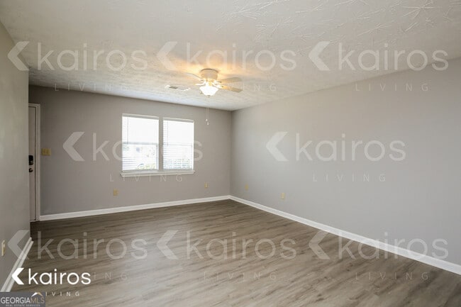 Building Photo - 105 Fawn Dr