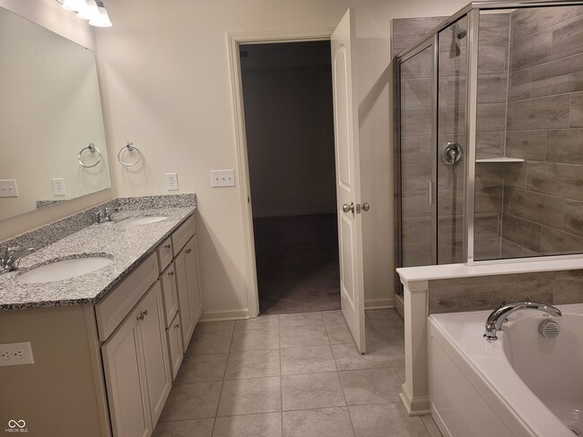 Building Photo - 13228 Caterwood Cir