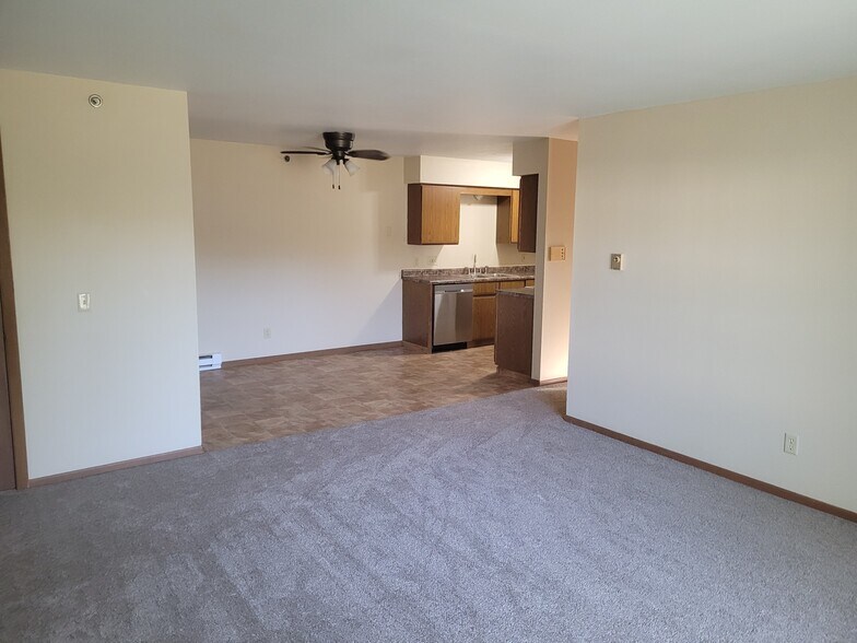 Building Photo - 2022 Sylvan Way