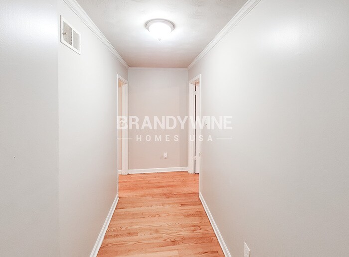 Building Photo - 3035 Christine Rd