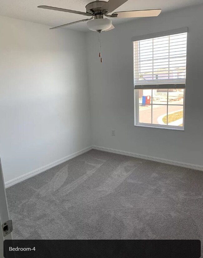 Building Photo - Stunning 4 Bedroom, 3 Bathroom House! Available Now!