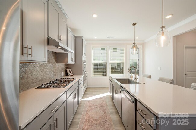 Building Photo - 6027 Towering Oaks Dr