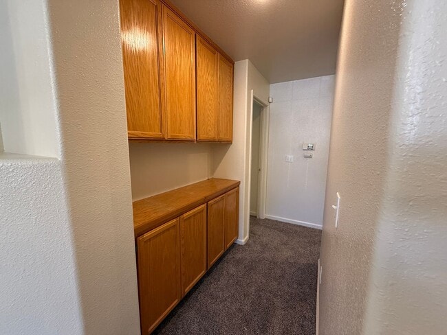 Building Photo - Single Story home in Sylvan School District!